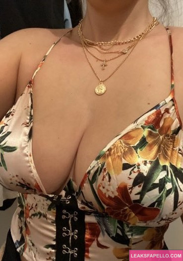 Gemma McCourt @gem101 OnlyFans big tits sexy only fans thick juicy ass model wearing sexy dress like top