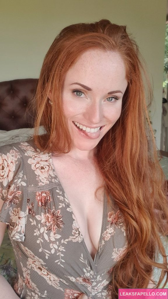 LoveAmyPond @loveamypond OnlyFans big tits redhead big tits thick ass hot sexy only fans model wearing sexy floral dress