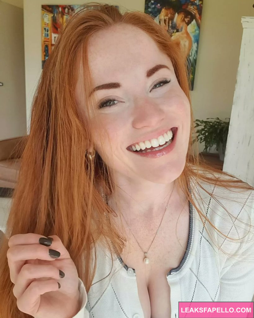 LoveAmyPond @loveamypond OnlyFans big tits redhead big tits thick ass hot sexy only fans model wearing white tops
