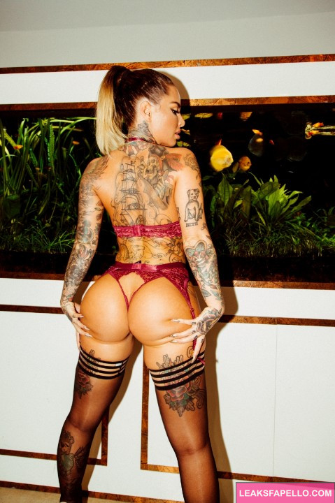 Christy Mack @christymack OnlyFans big tits tattooed curvy only fans model wearing sexy lingerie showing her sexy body