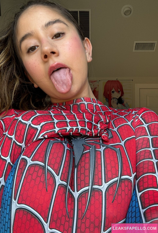Jostasy Nick cosplay as Spiderwoman