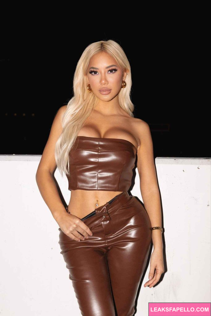 Anthia Mo @gimmemoxo OnlyFans blonde big tits asian hot sexy only fans model wearing brown leather pants and tops