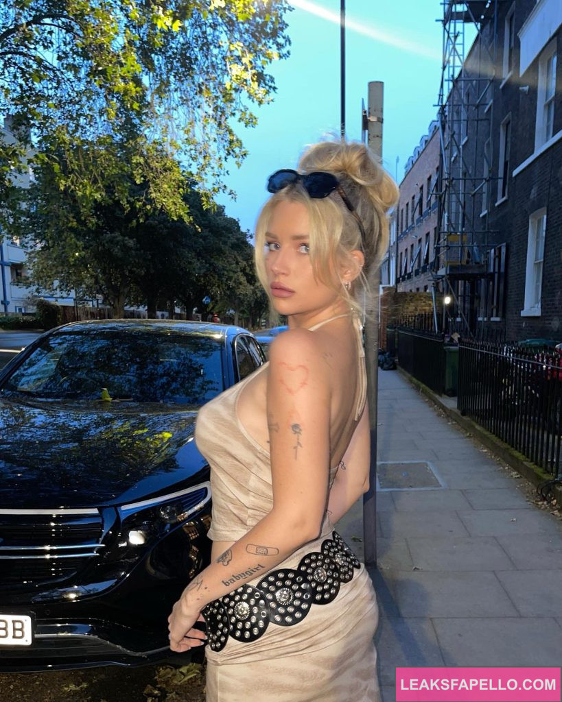 Lottie Moss @lottiemossof OnlyFans hot blonde only fans model 