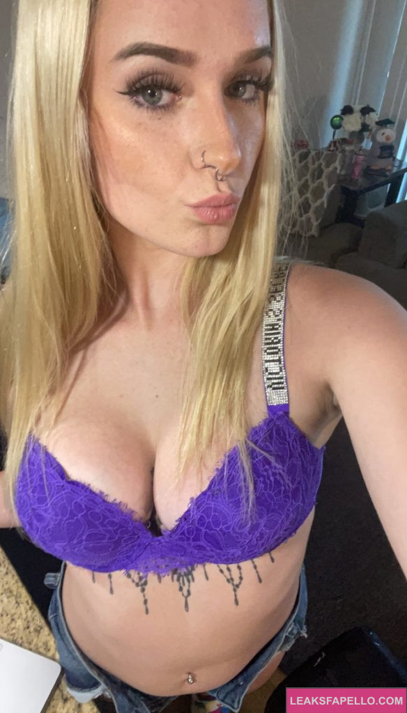 Blake Bloom @blakebloom OnlyFans blonde big tits big ass hot only fans model wearing violet bra and shorts