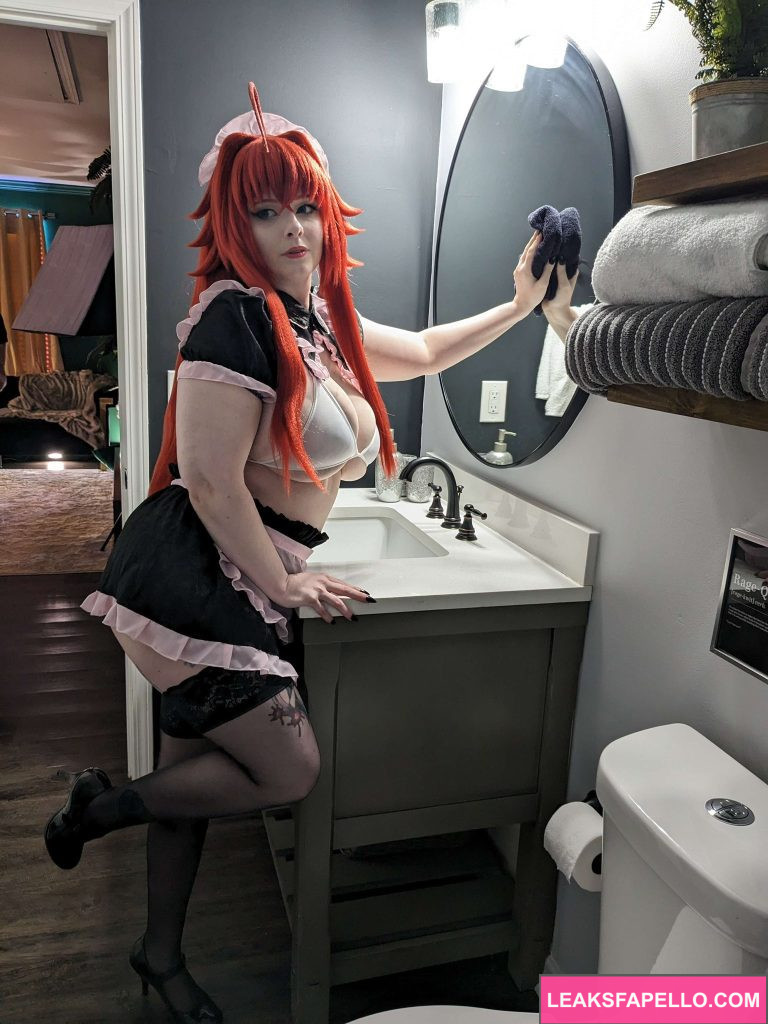 Kiki Rose @xxkikirosexx OnlyFans big tits thick ass busty hot cosplayer onlyfans model wearing a maid cosplay costume