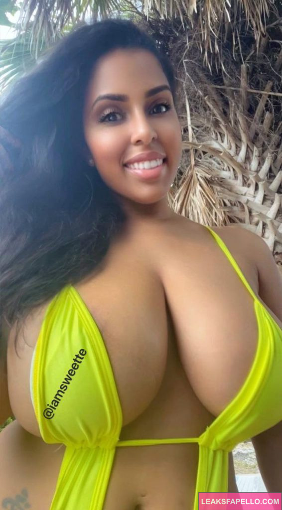 Sweet Te @sweetteonly OnlyFans big tits hot only fans model wearing neon green bikini