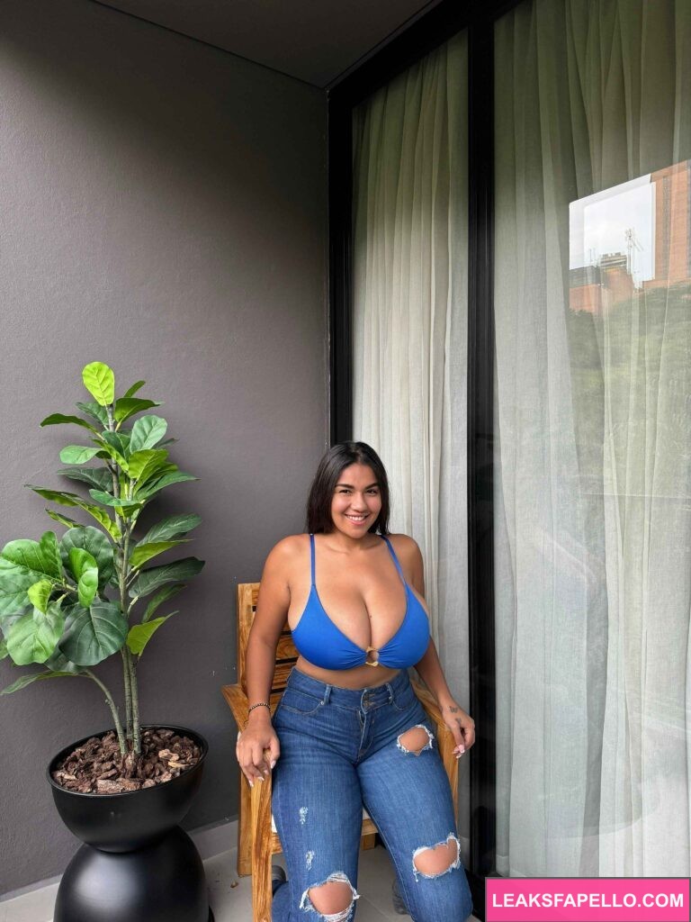 Dasani Delgado @wetlikedasanixo OnlyFans big boobs latina 