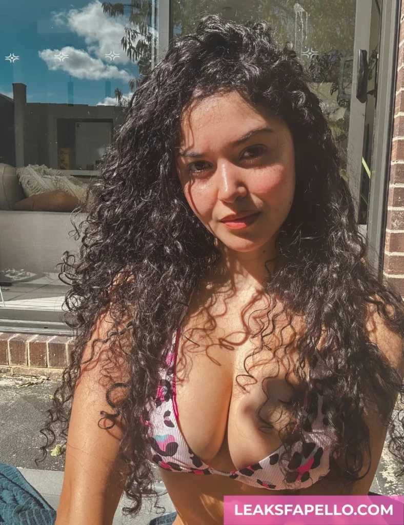 Paislee Bial wearing a bikini, selfie outside her house