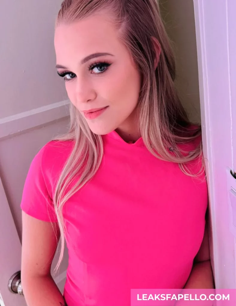 Chloe Rose in her pink dress