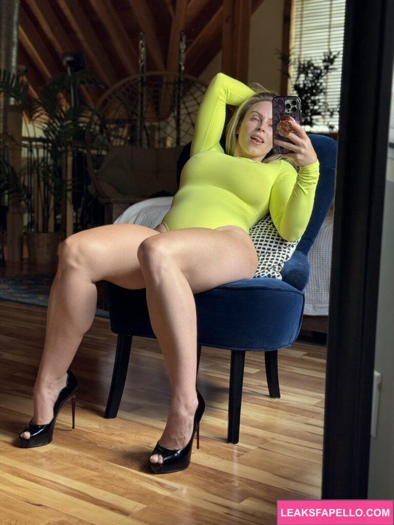 Kali Knockers OnlyFans big tits MILF model
