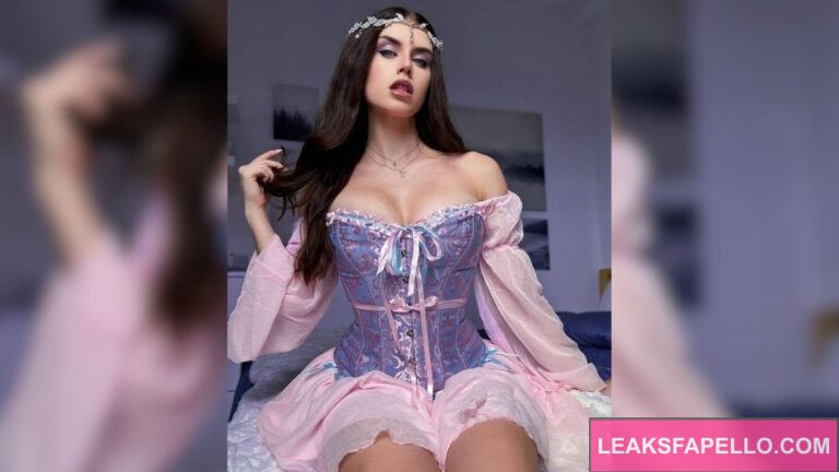 Adeline Frost: The Athletic Sexy OnlyFans Cosplayer Model👯‍♀️🎭