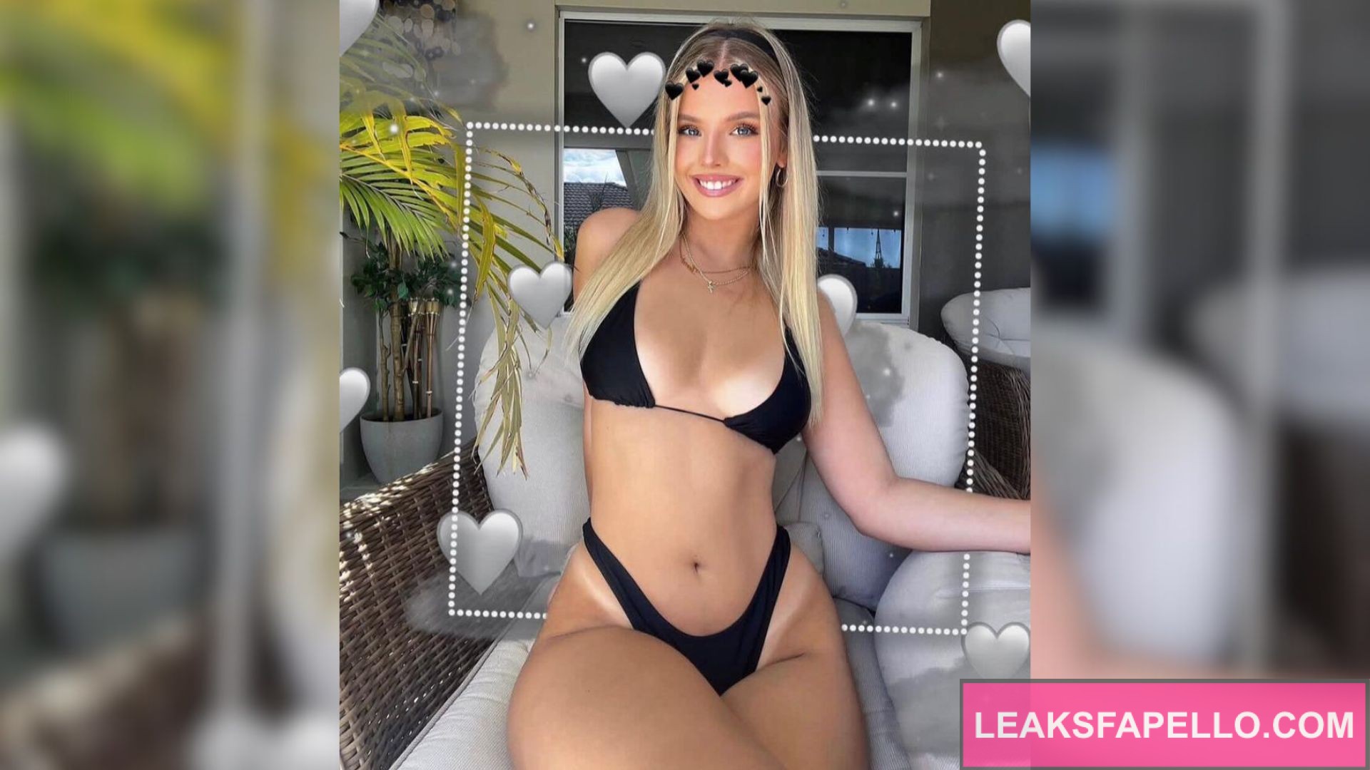 Lily Lanes posed in sexy underwears