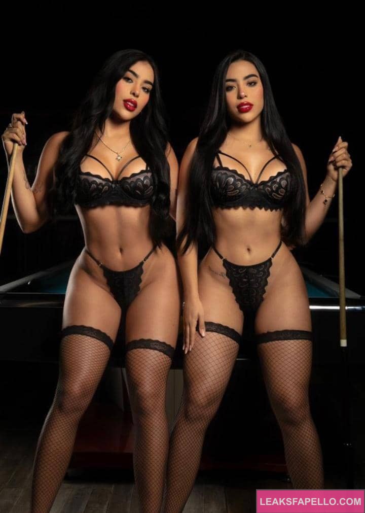 Gemelas Abello both dressed in a sexy black lingerie