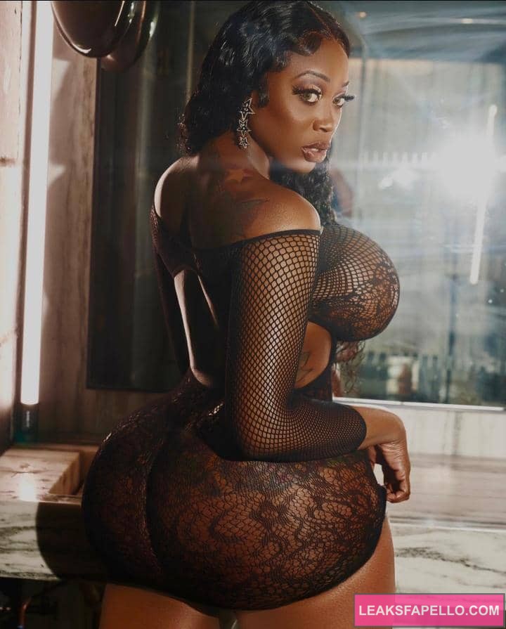 Victoria Cakes in a sexy net showing off her sexy body