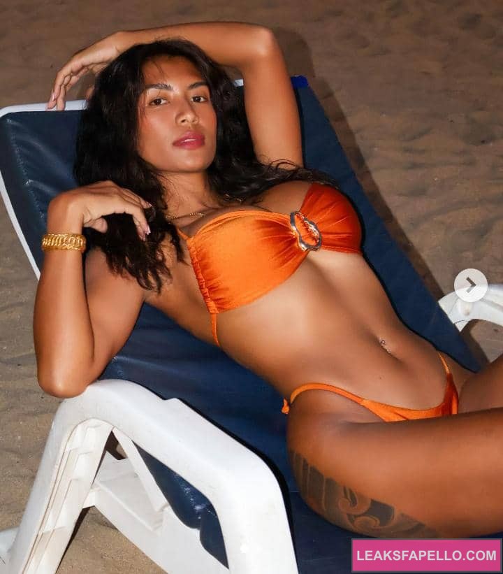 Maylee Fun enjoying a pool wearing bikini